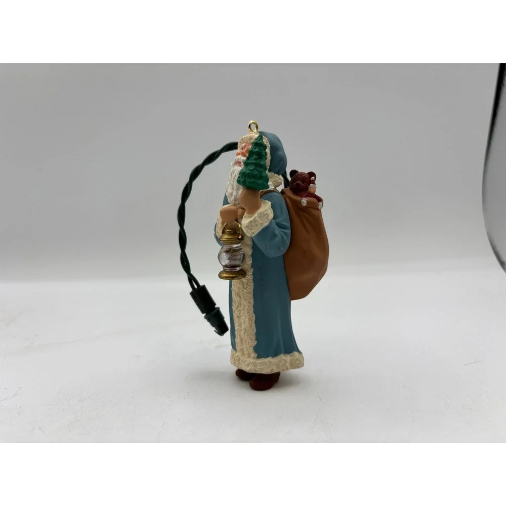 Hallmark Keepsake Ornament 1991 Vintage Father Christmas Magic Flickering Light